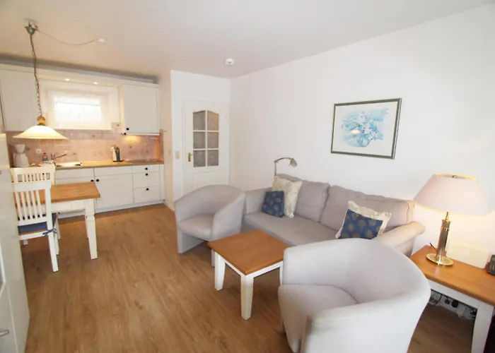 Schloss Am - Duenenstr 25, App 6 * Wenningstedt-Braderup